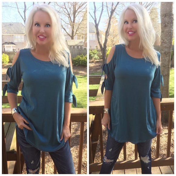 New For Spring! Cold Sleeve Pocket Tunic! - Picture 3 of 5